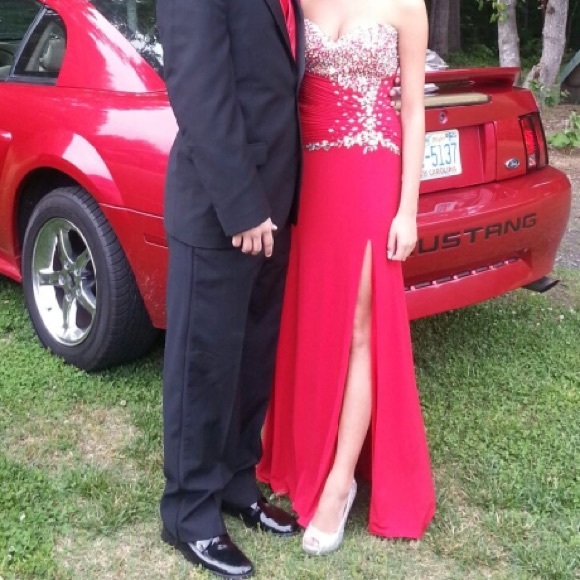 PROM DRESS - Picture 3 of 3